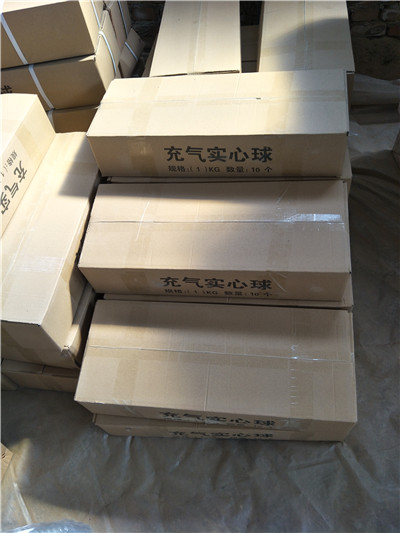 體操墊、羽毛球柱、實心球、海綿包大量現(xiàn)貨